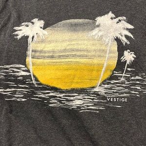 Paradise Vestige Tee